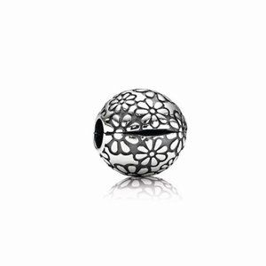 PANDORA Daisy Silver Clip charm